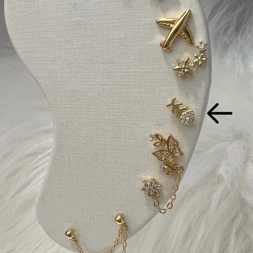 Fish Stud, ONLY ONE PIECE